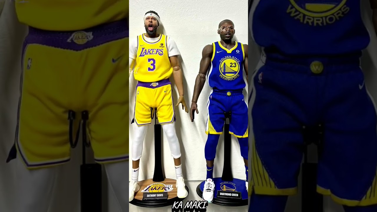 KOBE BRYANT,ALLEN IVERSON NBA FIGURES