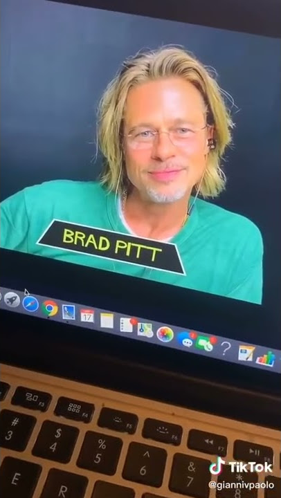 Shia labeouf is hammered during this live reading - comportamiento extraño en vivo tik-tok part1