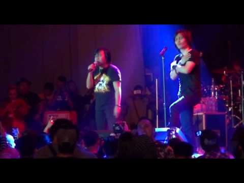 KONSER REUNI DEWA 19 ARI LASO ONCE MEKEL KOTA MALANG 19 OKTOBER 2016