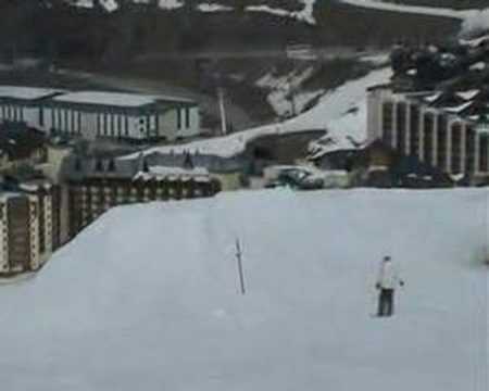 Freestyle skiing and double backflips in Val Thorens