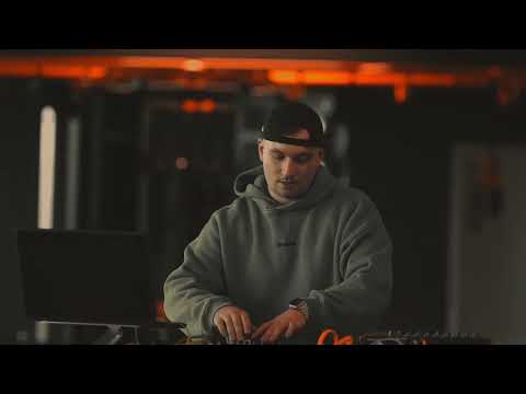 CRO - EIN TEIL (LIVE TECHNO BOOTLEG) @Easyfitness Brandenburg