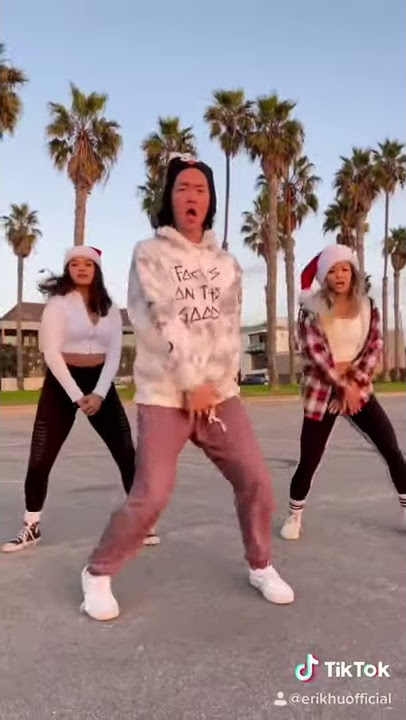 “All I Want For Christmas”/“Crank That” Mariah Carey/Soulja Boy Mashup TikTok Dance, Erik Hu #Shorts