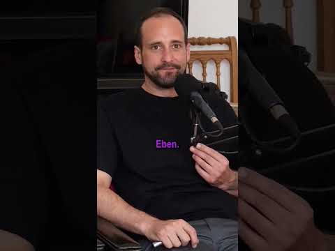 Unser Podcast "Awkward Brunch" ist überall, so es Podcasts gibt!