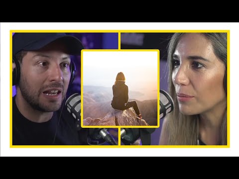 ¿TE DA MIEDO VIAJAR SOLA? CONSEJOS PARA MUJERES | Adriana Márquez en ACCIÓN! Podcast con Paul Guerra