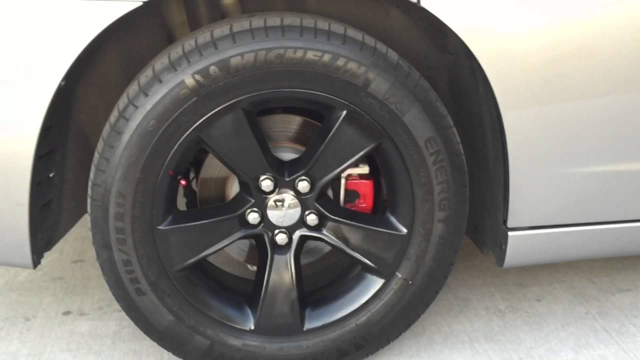 Dodge Charger 2014 painting stock rims - YouTube