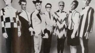 Split Enz - Live At The Cellar Door - 06 - Late Last Night - 7th March 1977