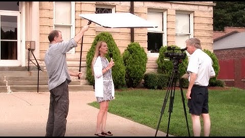 ALZO Easy Frame Diffuser Reflector for Photography and Video, Self-Standing & Versatile