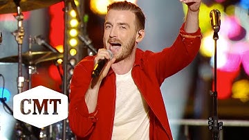 Brooks & Dunn, Lanco Perform “Mama Don’t Get Dressed Up For Nothing” | CMT Crossroads