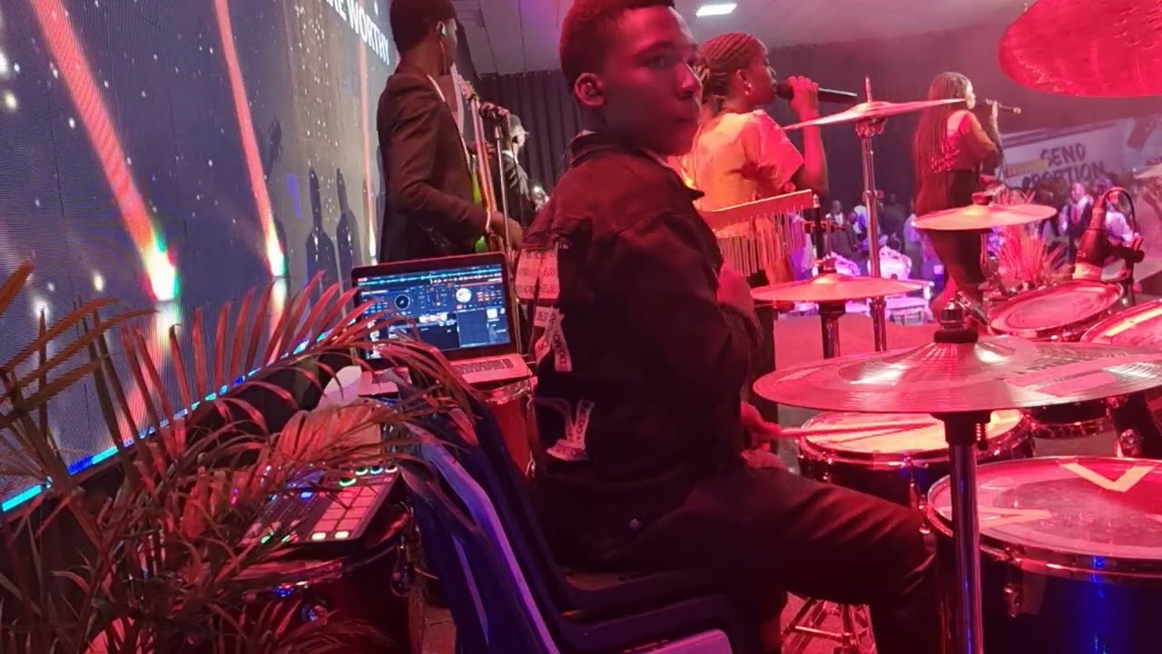 Drummer came with a lot of energy🔥🔥