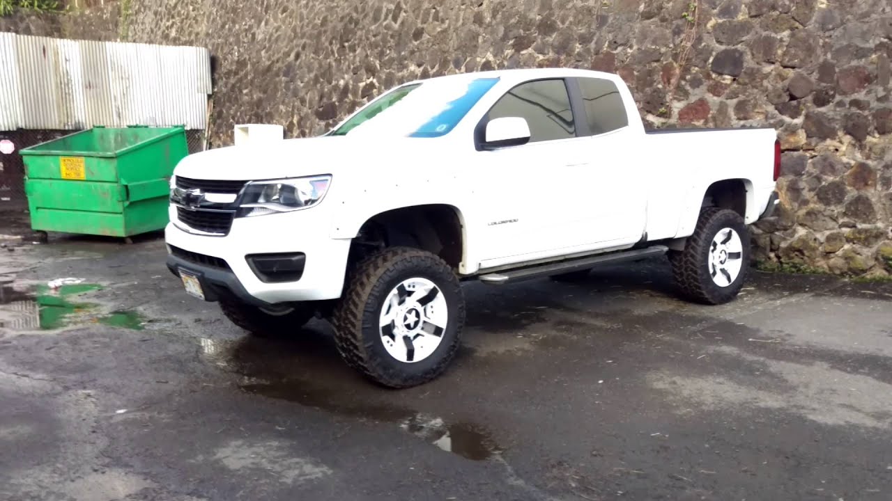Lifted 2015 Chevy Colorado