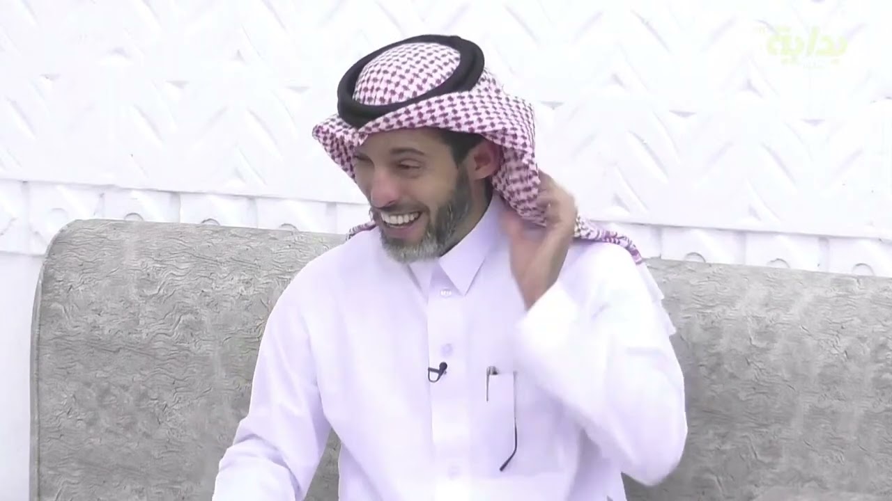 ترك البيت وقاطع أهله لمدة ٣٠ سنة بسبب ضرب أبوه له ! | عبدالرحمن الدعيلج 