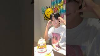 #HAPPYDONGHEONDAY🎂#베리베리 #VERIVERY #VRVR #동헌 #DONGHEON #오늘_아기흑곰_생일이라_뀨 #허니랑_804배_행복하자_치치치