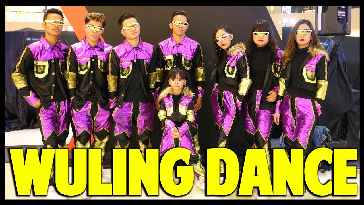 WULING DANCE - TAKUPAZ DANCE CREW - LAUNCHING ATRIUM TUNJUNGAN PLAZAZ 3 SURABAYA mobil murah keluarga