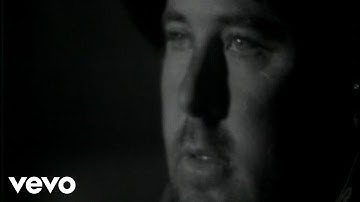 Vince Gill - Blue Christmas (Official Music Video)