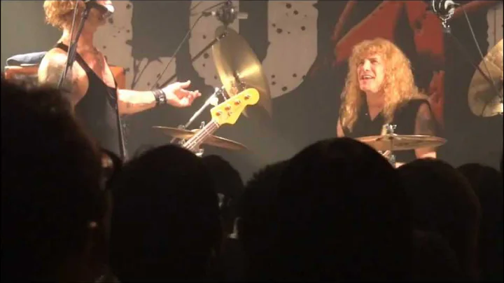 Duff McKagan's Loaded with Steven Adler - It's So ...
