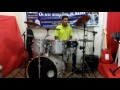 Joel tocando e cantando mestre o vento balanço meu