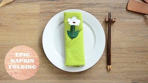 How to Fold a Diagonal Pocket Napkin - 1 minute tutorial - Episode 3