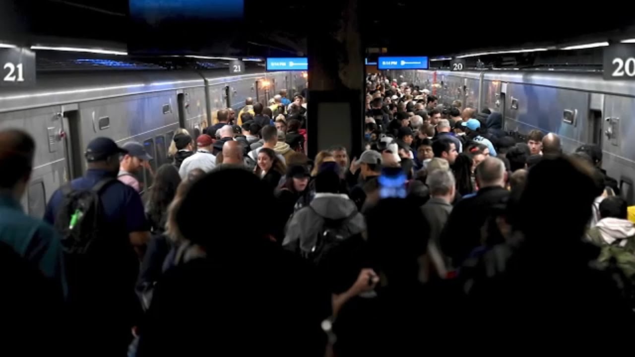 Flooding from storm causes major disruptions to NYC mass transit - YouTube