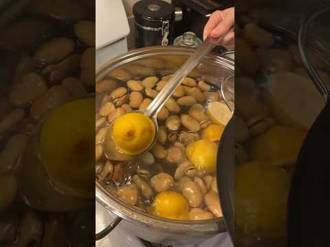 يا حزركم ليش منحط الليمون وقت نسلق الفول فول شيف      