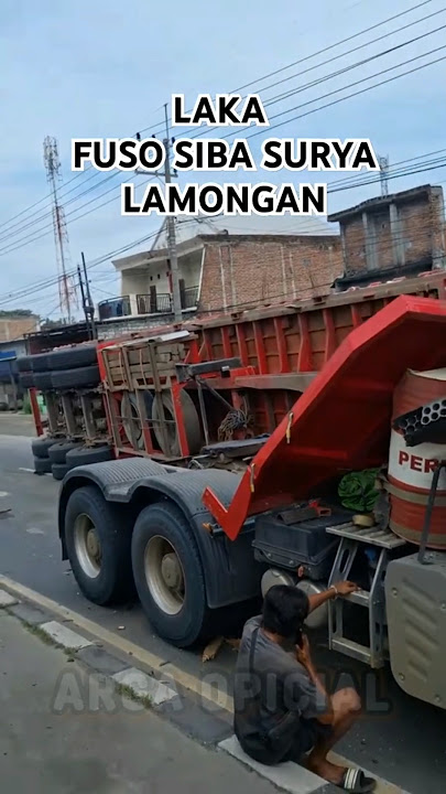 LAKA SIBA SURYA PANTURA LAMONGAN #shorts #vidioshort #trandingshorts #fanspage #kecelakaan #lamongan