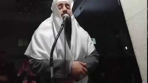 آيات خاشعة من سورة القيامة بصوت الشيخ عمر الرنتاوي.