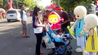Lanjut Sedekah Balon Karakter, Balon Gratis Mainan Anak-anak Bersama Badut Upin & Badut Ipin Di CFD Lanjut Sedekah Balon Karakter, Balon Gratis Mainan Anak-anak Bersama Badut Upin & Badut Ipin Di CFD