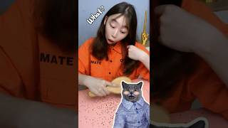Thumbnail for 😉Amazing Trick For Cleaning Your Hairbrush!💇♀️ #funnycat #lifehacks #catmemes #trending