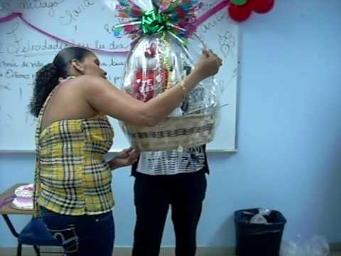 Cumple sorpresa a la profesora Ada Santiago!!