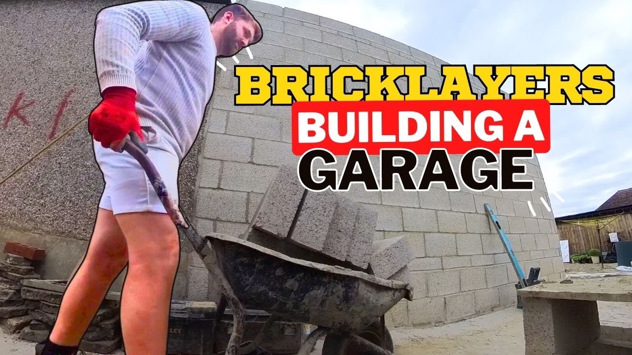 Bricklayers Building A Garage 🧱 #bricklaying #construction - YouTube