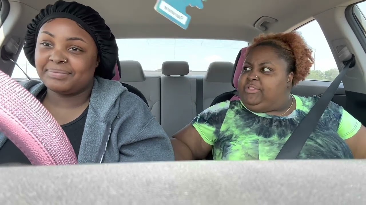 I told mama I wanna fight her prank!!!(They jumped me)😤 #funny #subscribe #comedy #viral #prank