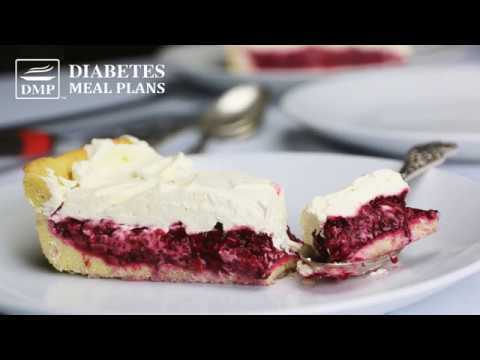 Low Carb Raspberry Cream Pie (or make it Blueberry or Strawberry Pie)