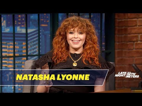 Vídeo: Patrimoni net de Natasha Lyonne: wiki, casat, família, casament, sou, germans