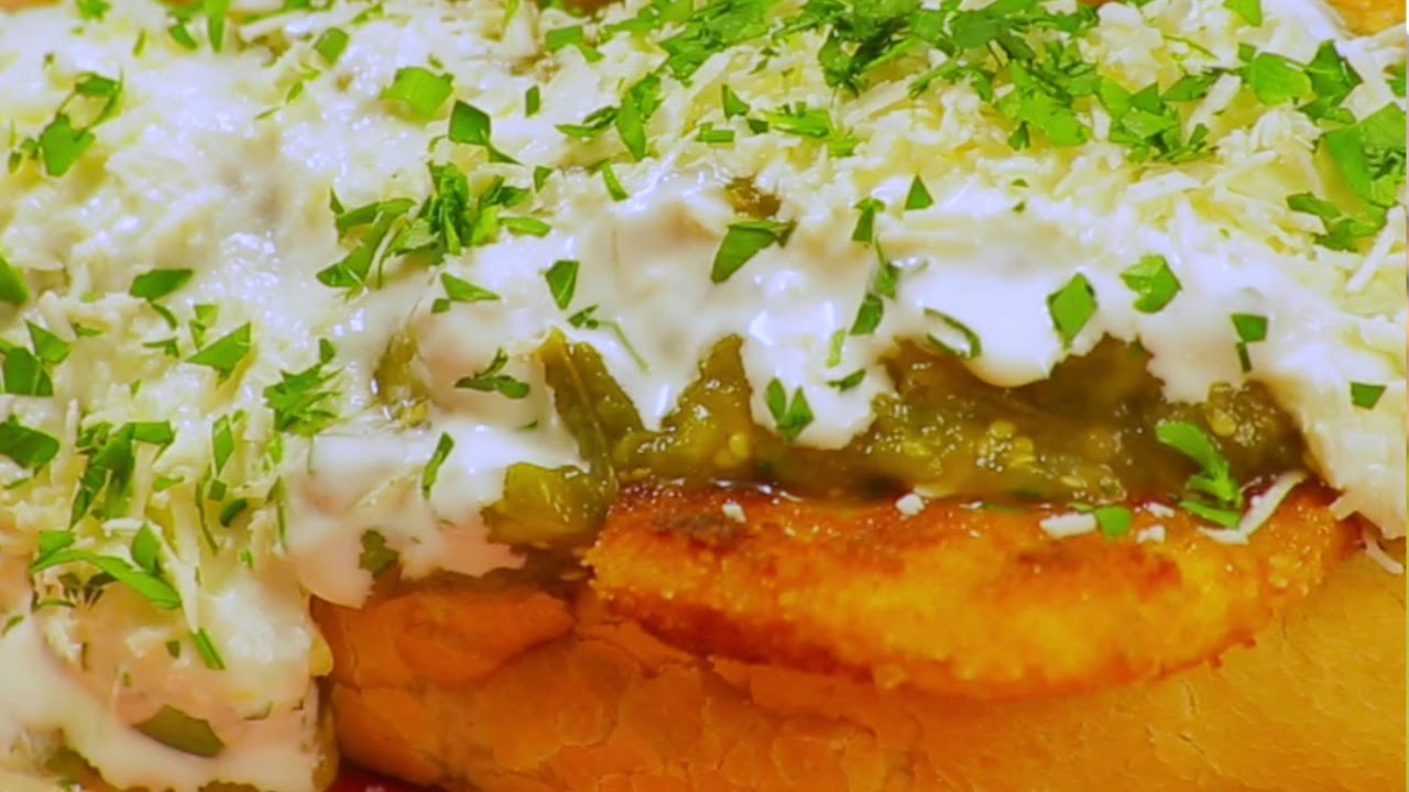 Cómo hacer una AUTÉNTICA Torta de Chilaquiles YouTube Cómo hacer una AUTÉNTICA Torta de Chilaquiles YouTube
