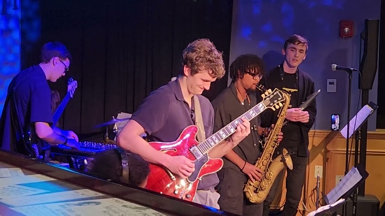 Paxton Harvey Electric Band 