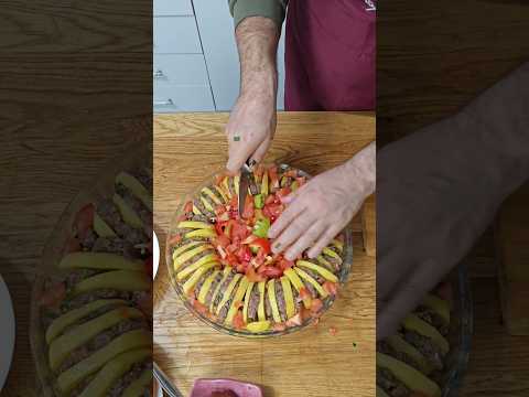 Видео: Турецкий повар приготовил вкусноту из картошки и фарша. Удиви семью!