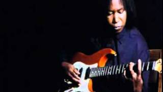 Watch Joan Armatrading Play The Blues video