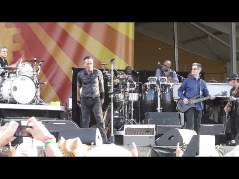 Bruce Springsteen, New Orelans Jazz Fest, May 3 2014, Tenth Avenue Freeze out 1
