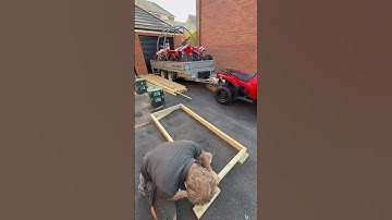 How to Build your Own Gate and Matching Fence Part 1.   #fencedesign #fence #fencemakeovers #howto