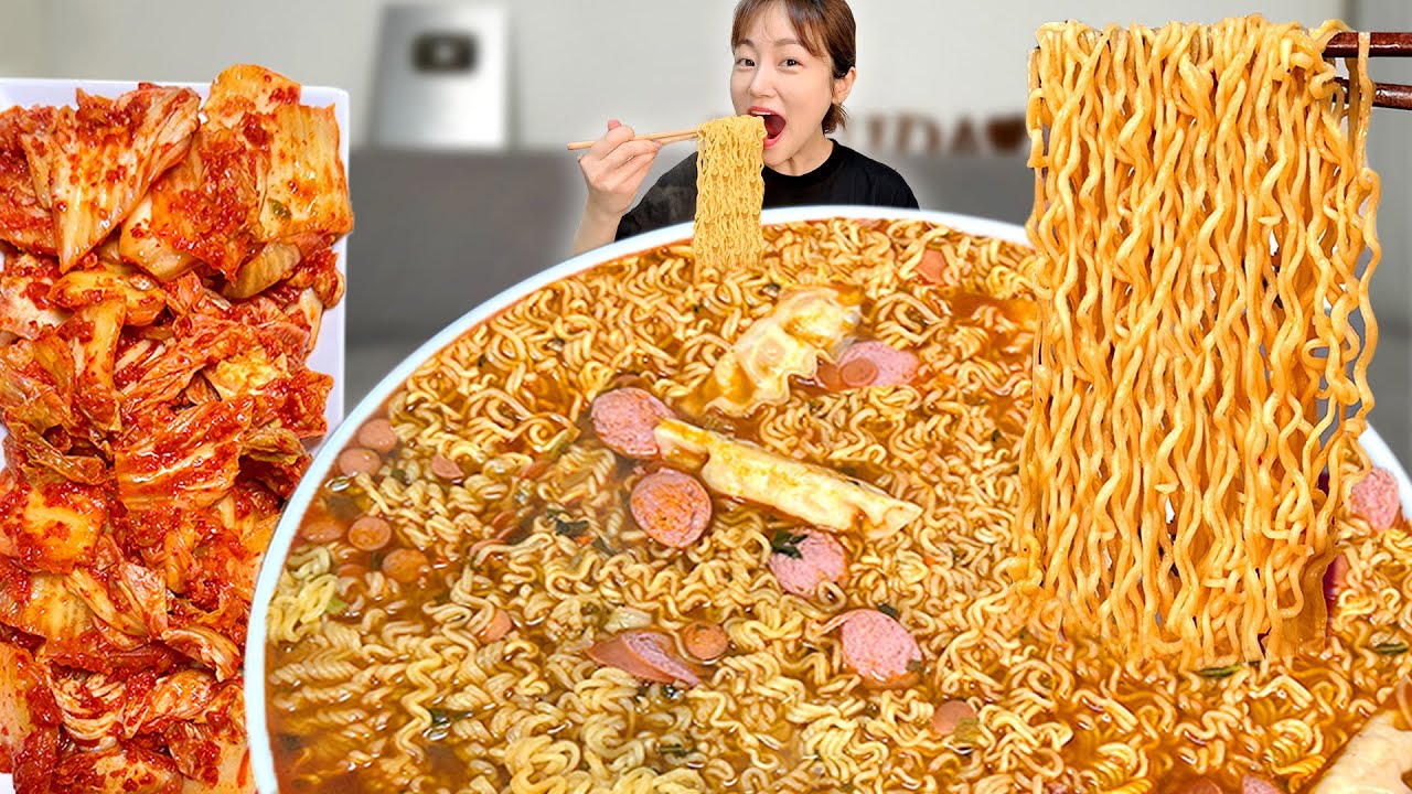 햄 듬뿍 만두까지 넣은 라면의 원조 삼양라면 8개 먹방🍜 라면 먹방! Ramen noodles, Kimchi Mukbang