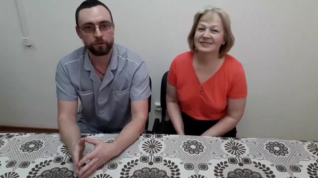 Богдан делает массаж
