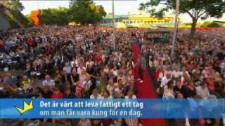 Magnus Uggla - Kung För En Dag (Live Allsång På Skansen 2008).avi chords sheet