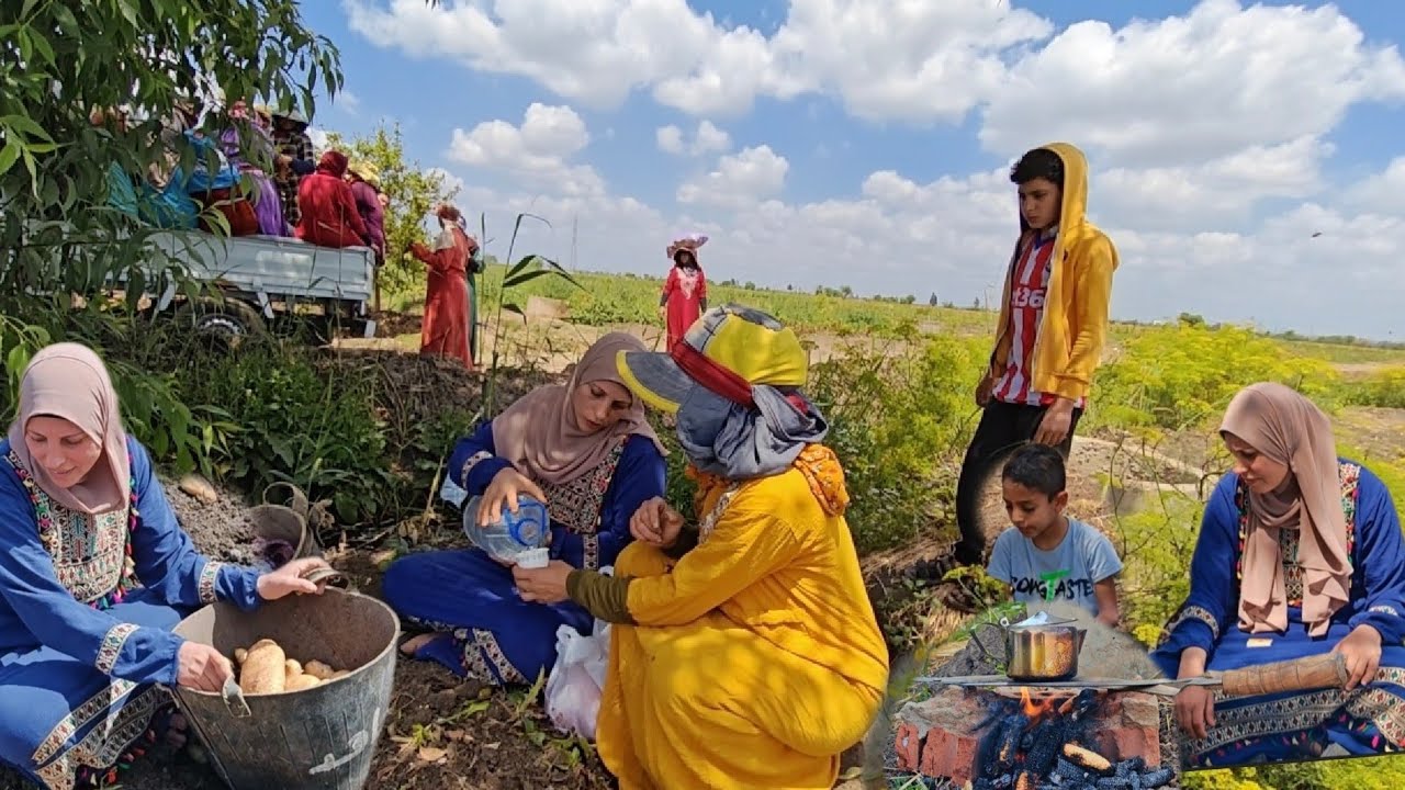 لا تخجل حين تتسخ ملابسك لتنال رزقك 💖فهذا أفضل لك من أن تكون بكامل أناقتك ✨ويطعمك أحدهم 🤭💅