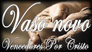 Video thumbnail of "VASO NOVO - Vencedores por CRISTO - Letra"