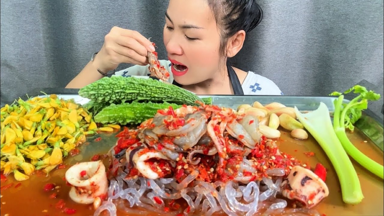 Thaifood ASMR กุ้งแช่น้ำปลาร้า หมึกเด้งๆ กินกับมะระ ขมๆ Shrimp in fermented fish sauce MUKBANG show