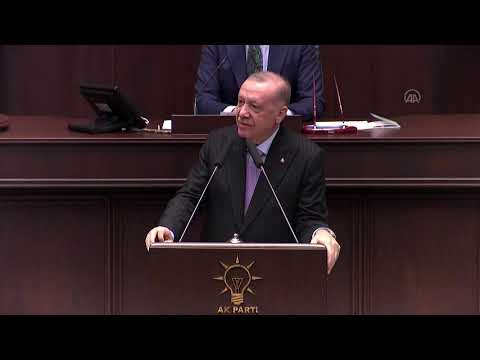 Cumhurbaşkanı Erdoğan: Sen önce benim başörtülü kızlarımdan helallik iste