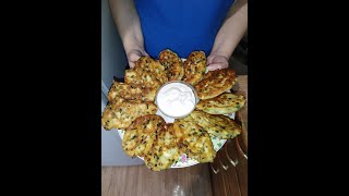 Пирожки с луком и яйцом - готовим быстро, а кушаем еще быстрее)!