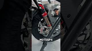 Get closer. KTM 1390 SUPER DUKE RR TRACK