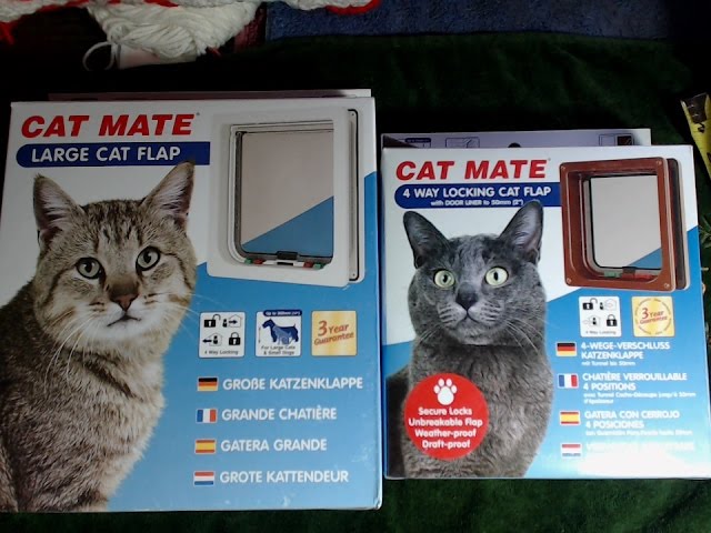 Cat Mate Electromagnetic Cat Flap, White