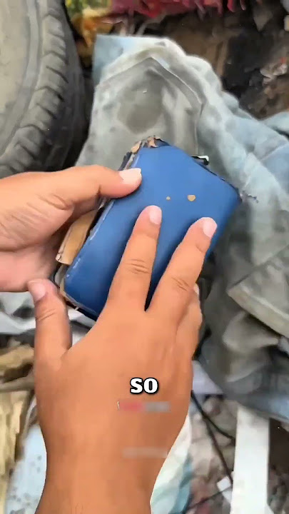 This Guy Searched For Money In The Garbage Can