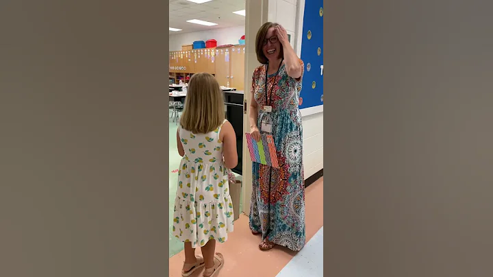 Allie Grace Meets Her First Grade Teacher - DayDayNews
